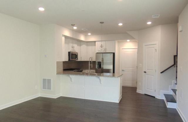 44638 PROVINCETOWN DRIVE Gallery 2