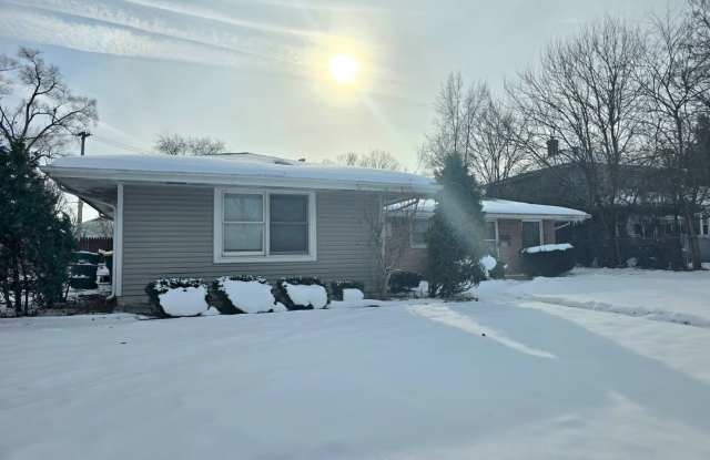 1609 Lincolnway W photos photos