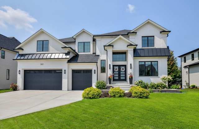 2447 Sharon Court photos photos