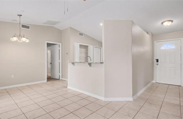 526 FINCH Court Gallery 2