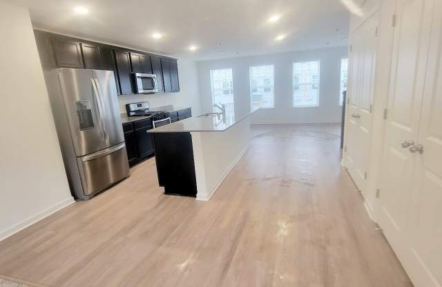 5871 156th Street West - 5871 156th Street West, Apple Valley, MN 55124 5871 156th Street West - 5871 156th Street West, Apple Valley, MN 55124