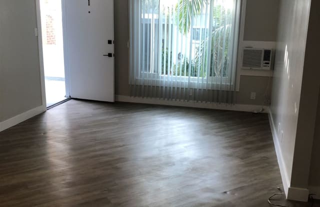 5414 Carlton Way Apt 1 - 5414 Carlton Way, Los Angeles, CA 90027