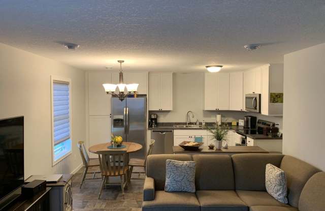 12616 Pond View Rd Gallery 3