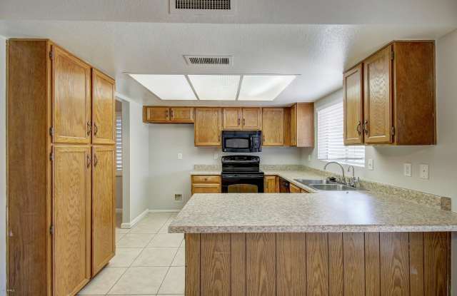 5404 W POINSETTIA Drive Gallery 3