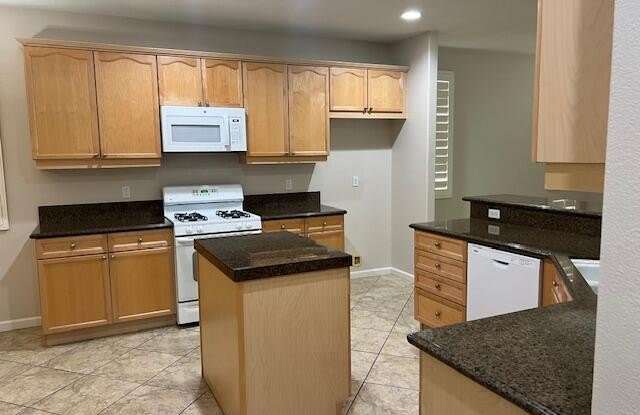 82560 Tivoli Court Gallery 1
