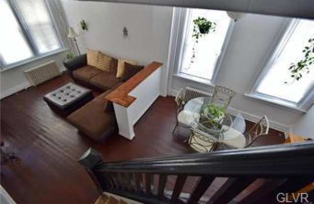 650 Leibert Street Gallery 4