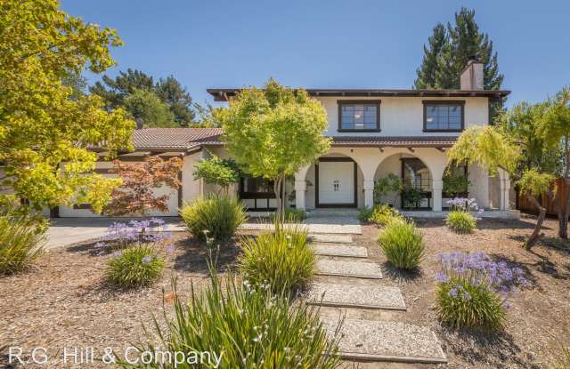 149 Sandringham Dr. South Gallery 4