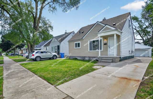 Fully Renovated 3-Bedroom Bungalow in Warren photos photos
