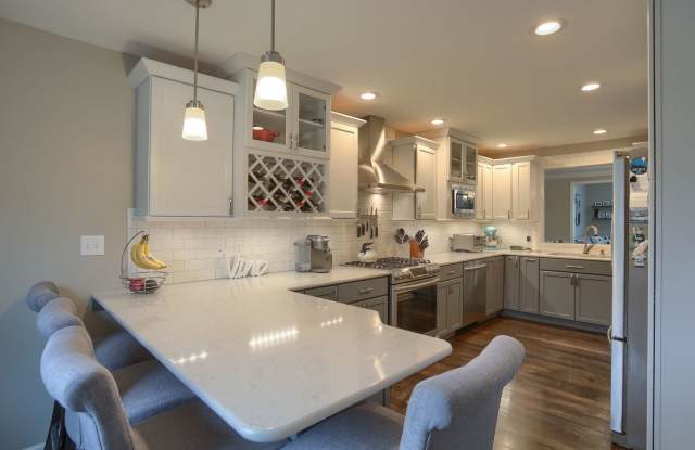 Modern and Convenient Hershey/Harrisburg Suburb Townhouse photos photos
