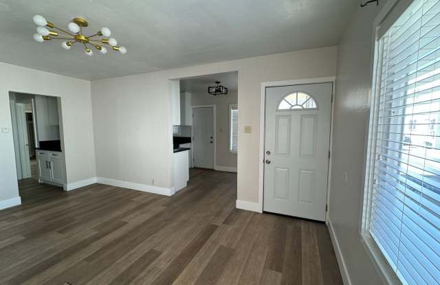 1128 Orange Ave photos photos