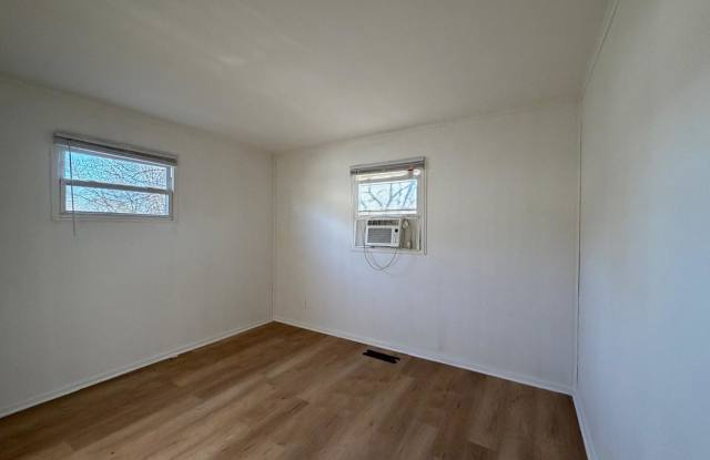 1440 Azalea Dr Gallery 3