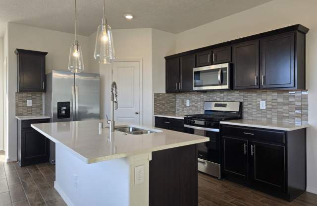 3850 Chitalpa photos photos