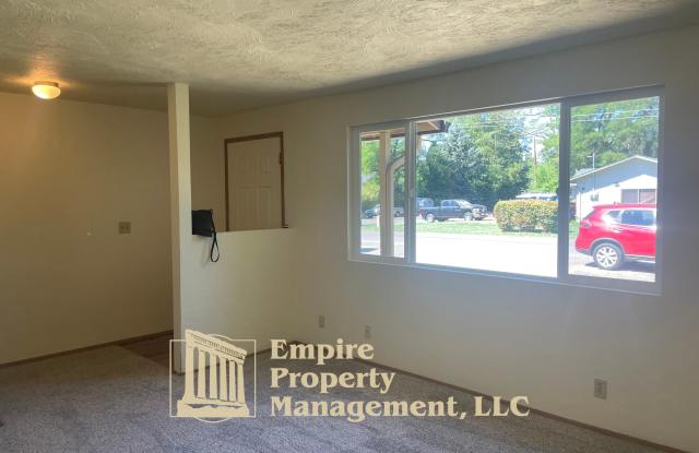 1303 Waite Street - 1311 Gallery 3