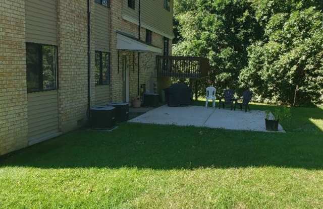 6218 Kathryn Ct Apt. B Gallery 2