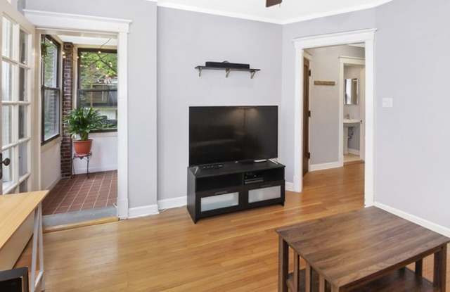 3117 North Orchard Street Gallery 4