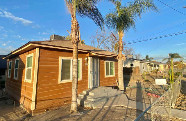 Explore this attractive property in Delano, ready to move in! photos photos