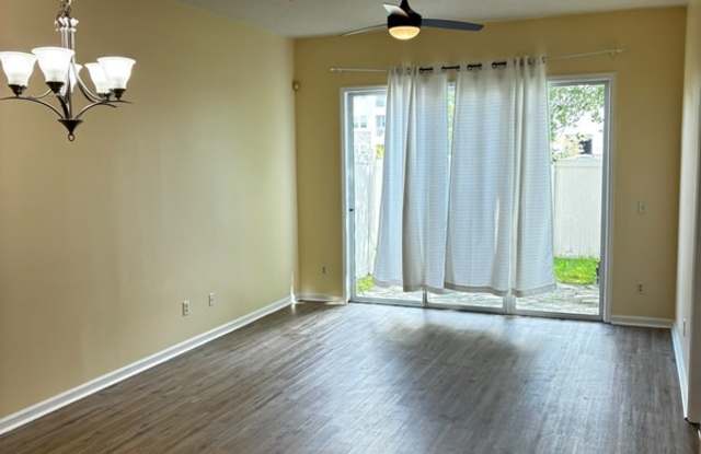 9370 Scaup Way , unit 308 Gallery 4