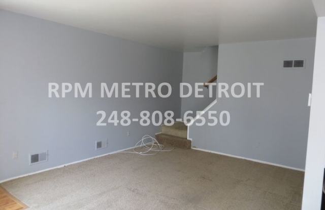 34229 Garfield Circle Gallery 4