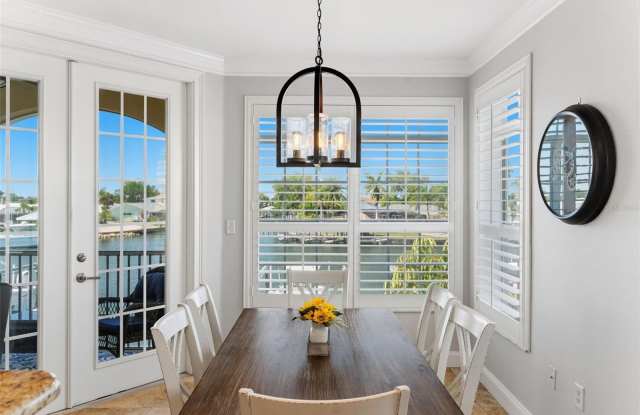6420 SUNSET BAY Circle Gallery 3