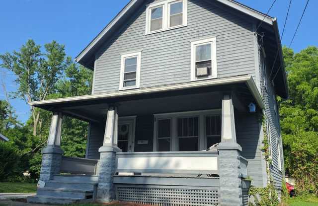 Kent 3 bedroom 1 bath Single Family Home photos photos