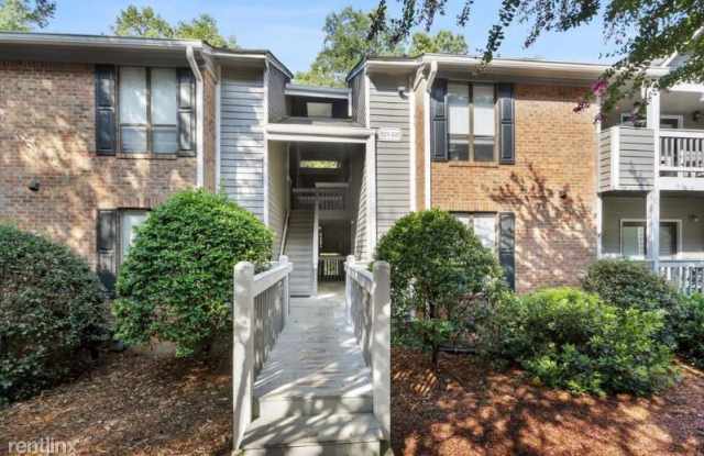527 Warm Springs Cir Gallery 2