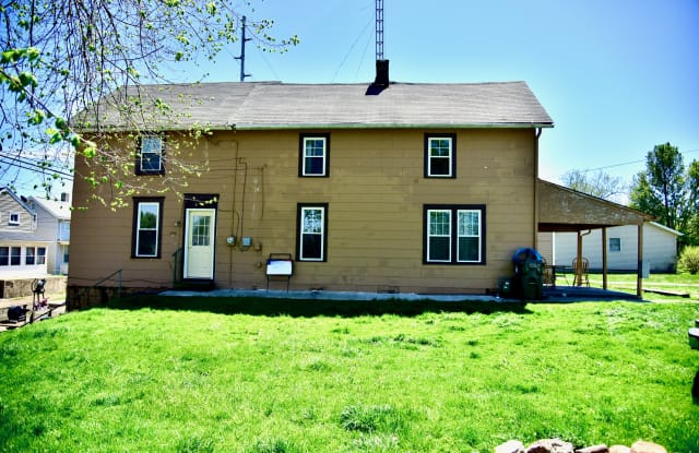 1465 Allen Avenue Southeast - 1465 Allen Avenue Southeast, Canton, OH 44707