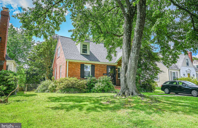 2914 MEADOW LANE photos photos
