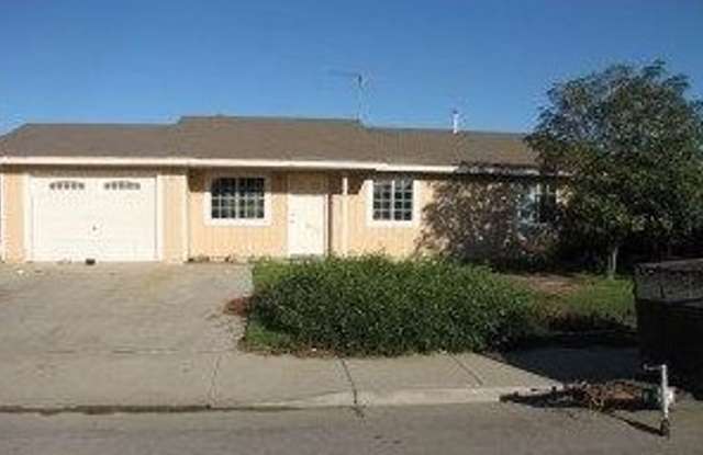 Charming 3-Bedroom Home with Large Backyard & One-Car Garage photos photos