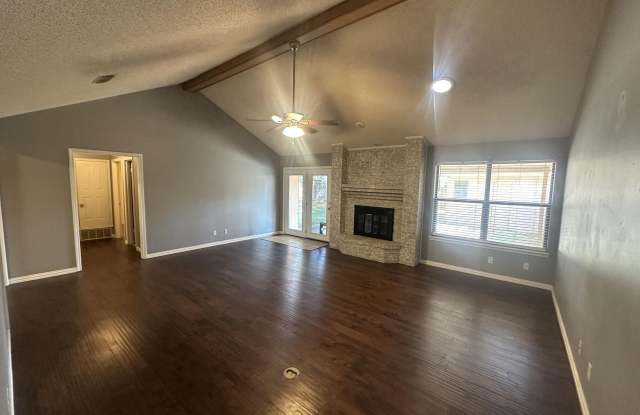 3426 Cedarhill Drive Gallery 2
