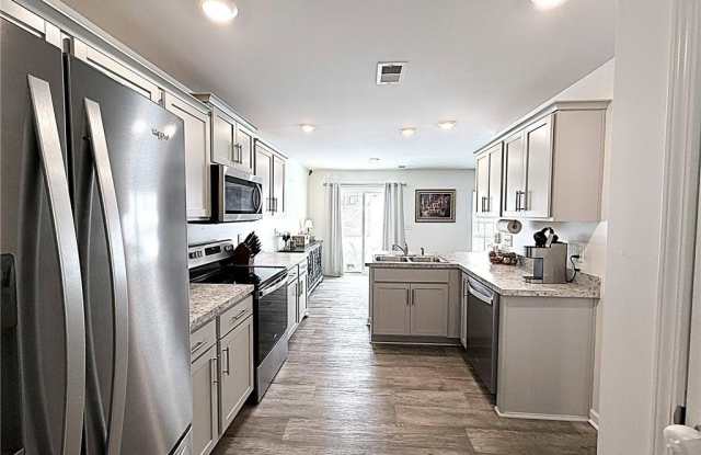 5021 Black Forest Drive Gallery 4