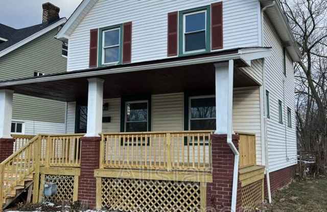 3467 E 125th Street photos photos