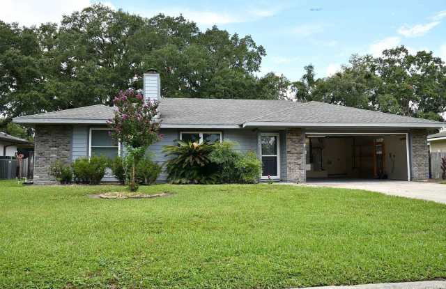 3/2 Home in Mile Run photos photos