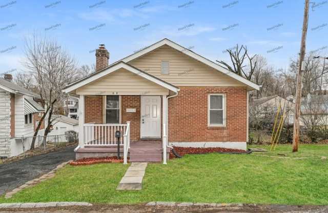 2528 Leslie Avenue photos photos