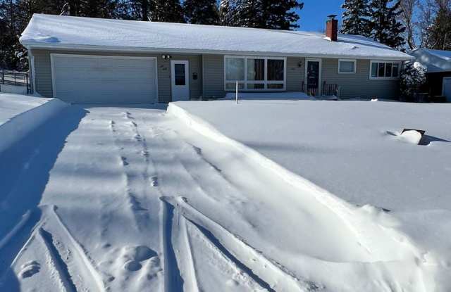 140 E Niagara Street - Available June! photos photos