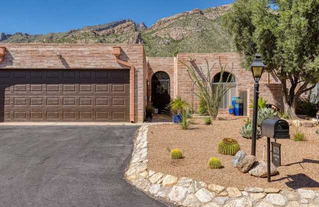 Sophisticated Catalina Foothills Sanctuary: Premium 3-Bedroom Townhome with 2-Car Garage photos photos
