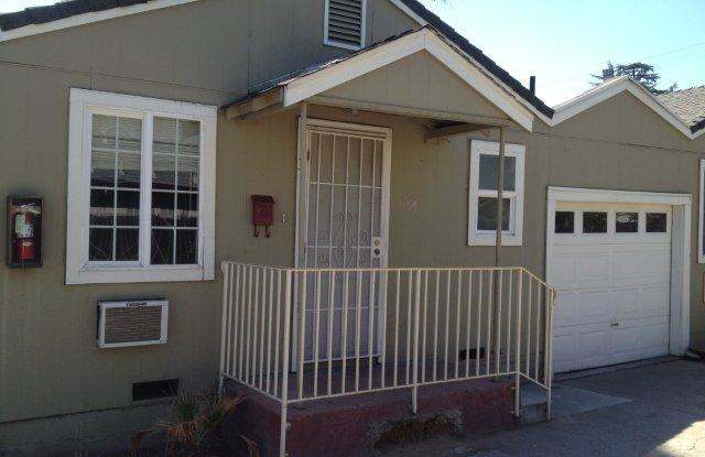 One Bedroom Unit In 4 Plex Ready To Go!!! photos photos