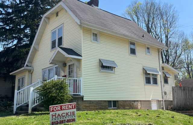 SUMMER SPECIAL! Available July 2026! 3 Bed, 1.5 bath Home photos photos