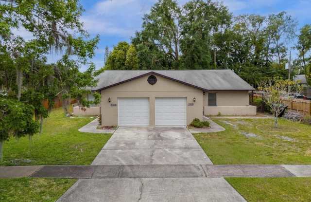 5214 KEMPSTON Drive Gallery 1