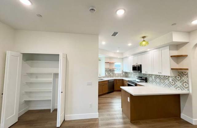 669-2 Townsite Dr Gallery 3