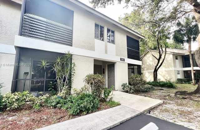 303 Gardens Dr photos photos