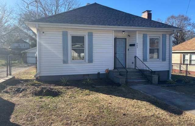 Beautifully Renovated 3BR / 2BA Bungalow in Gastonia photos photos