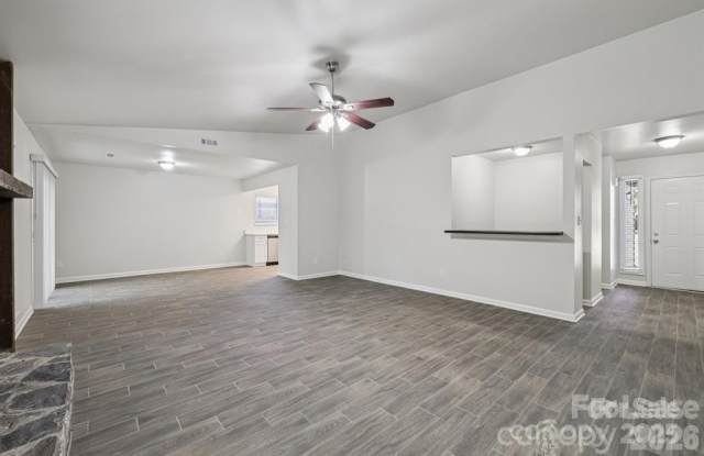 7030 Huntsmaster Drive Gallery 4
