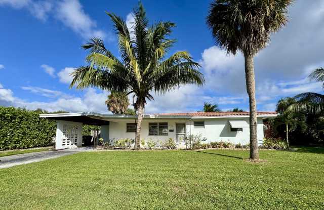 678 NW 12th Terrace photos photos