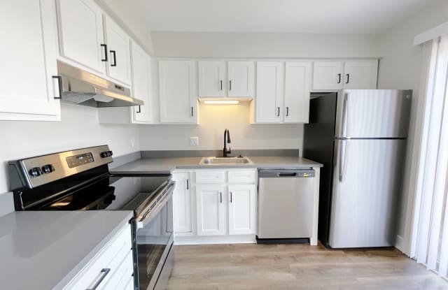 87th Street Apartments photos photos