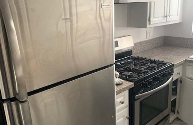 817 Westbourne Drive LP photos photos