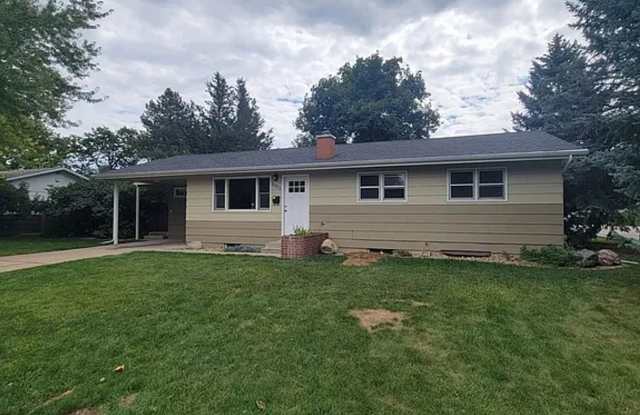 1321 Lakewood Drive photos photos