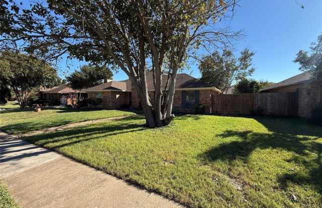 3515 Hilltop Lane Gallery 2