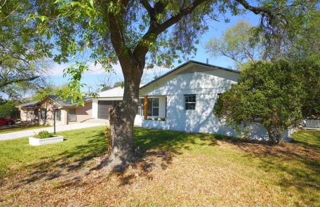 3 Bed / 2 Bath Home - North Central San Antonio Gallery 4