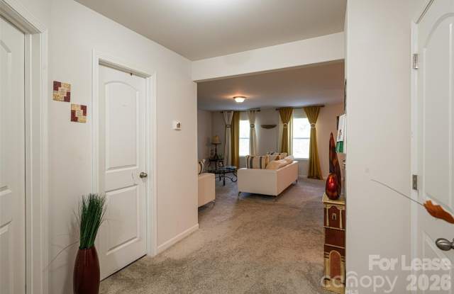 1116 Woodhill Drive Gallery 4