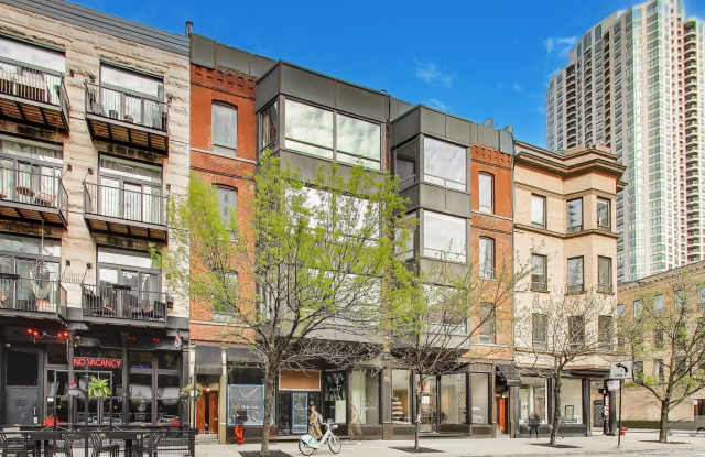 503 N Wells Street Gallery 1